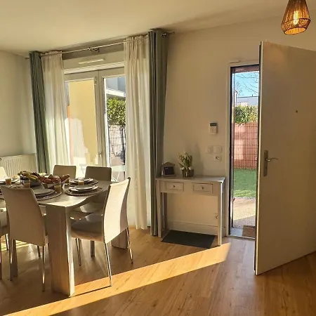 Dream Life In Paris Apartment